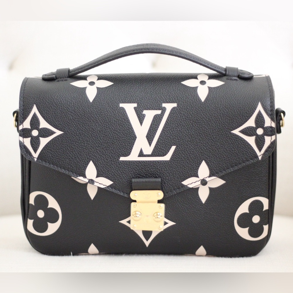 Louis Vuitton Pochette Metis Giant Monogram | Crossbody Satchel